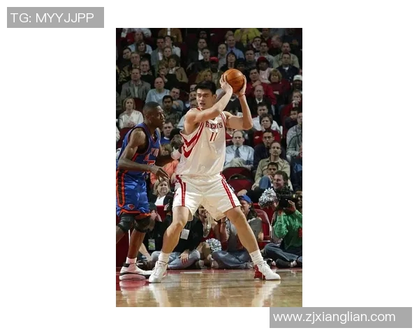 姚明在篮球场上穿的球鞋有哪些品牌和款式的独特魅力解析 姚明在篮球场上穿的球鞋有哪些品牌和款式的独特魅力解析