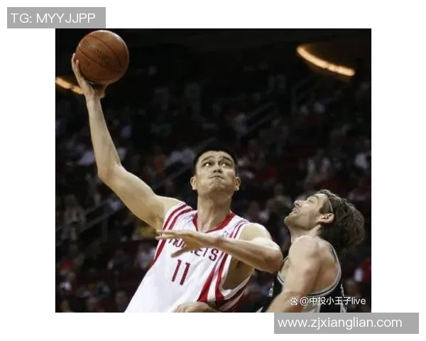 姚明在NBA赛场上展现连续篮板能力的传奇时刻与背后故事 姚明在NBA赛场上展现连续篮板能力的传奇时刻与背后故事
