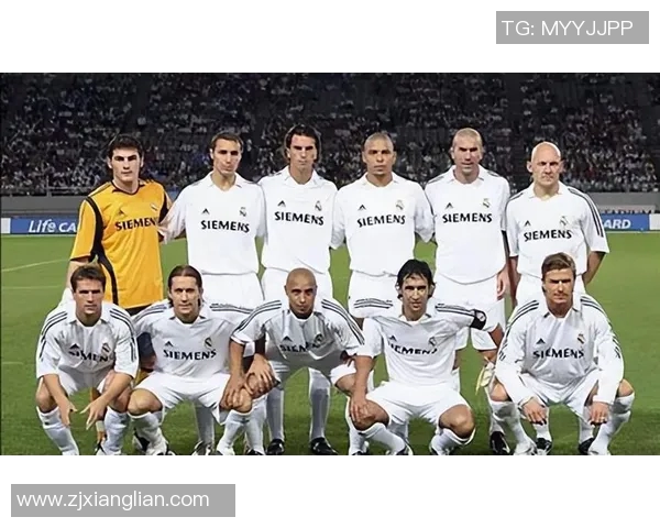 欧盟三巨头足球明星的辉煌历程与影响力解析 欧盟三巨头足球明星的辉煌历程与影响力解析